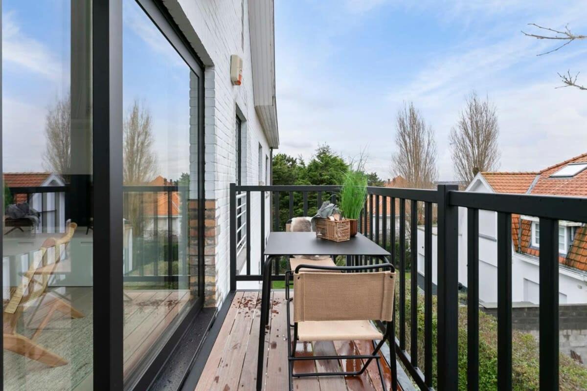 Huswell - Renovated Apartment By The Beach In Knokke-Heist Exterior photo